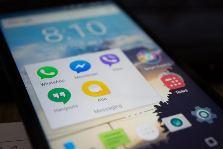 Photo "Why WhatsApp integration is the future of candidate experience"